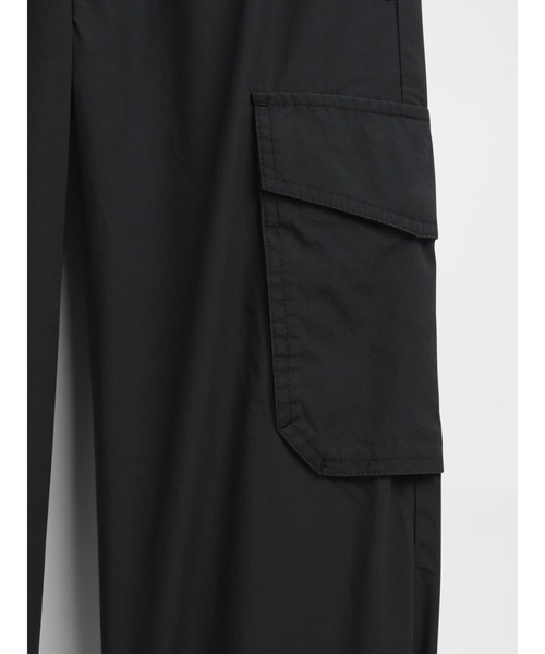 GAP（ギャップ）の「プルオンカーゴ パラシュートパンツ (キッズ)（カーゴパンツ・キッズ・ベージュ/カーキ/ブラック/グリーン・110cm/120cm/130cm/140cm/150cm/160cm）」の12枚目の写真