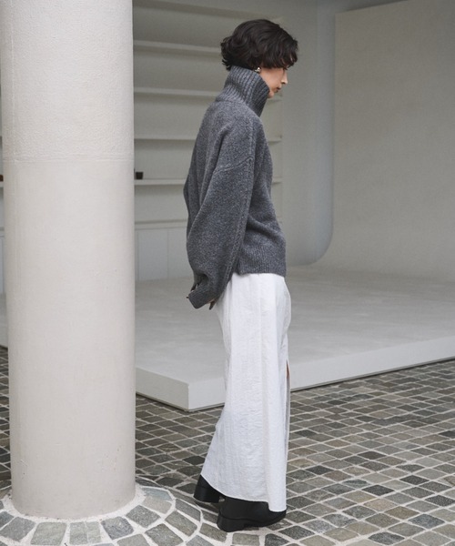 AIC.（エーアイシー）の「ダブルジップハイネックニットブルゾン（ニット/セーター・レディース・チャコールグレー/ベージュ/ブラウン・FREE）」の22枚目の写真