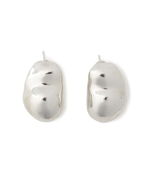 ADAM ET ROPE'(アダムエロペ)の「【EMOELLE】pearl shaped silver pierced earrings(ピアス(両耳用)・レディース・シルバー・FREE)」の5枚目の写真