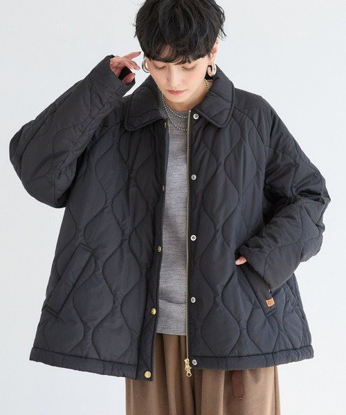 UNIVERSAL OVERALL(ユニバーサルオーバーオール)の「BARNYARDSTORM / 【UNIVERSAL OVERALL (ユニバーサルオーバーオール)】 / キルトジャケットコート(ブルゾン・レディース・ブラック/カーキ・S/M)」の13枚目の写真