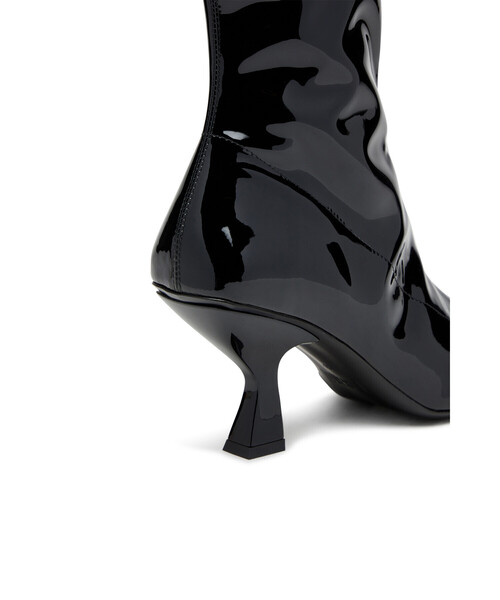 DIESEL(ディーゼル)の「ウィメンズ ショートブーツ AMBER D-AMBER MD BT S(ブーツ・レディース・ブラック/レッド・36/39/38/40/37/35)」の9枚目の写真