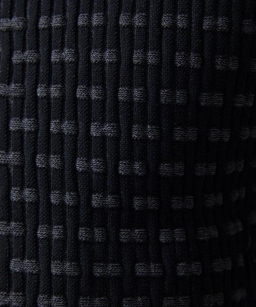 MICHEL KLEIN HOMME (ミッシェルクランオム)の「【セットアップ】ニットベスト(ベスト・メンズ・ブラック/ライトグレー/ブラウン・MEDIUM/LARGE/X-LARGE)」の8枚目の写真