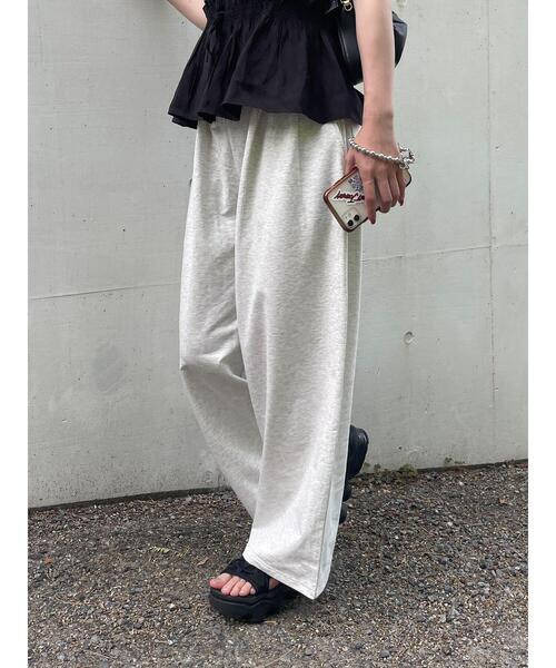 ehka sopo（エヘカソポ）の「カットタックパンツ（その他パンツ・レディース・ブラック/グレー/オフホワイト・F）」の2枚目の写真