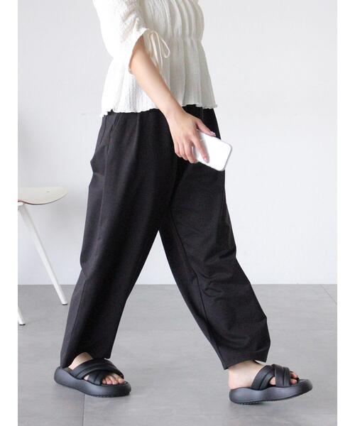 ehka sopo（エヘカソポ）の「カットタックパンツ（その他パンツ・レディース・ブラック/グレー/オフホワイト・F）」の4枚目の写真