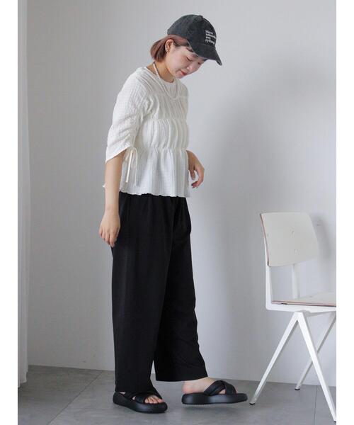 ehka sopo（エヘカソポ）の「カットタックパンツ（その他パンツ・レディース・ブラック/グレー/オフホワイト・F）」の9枚目の写真