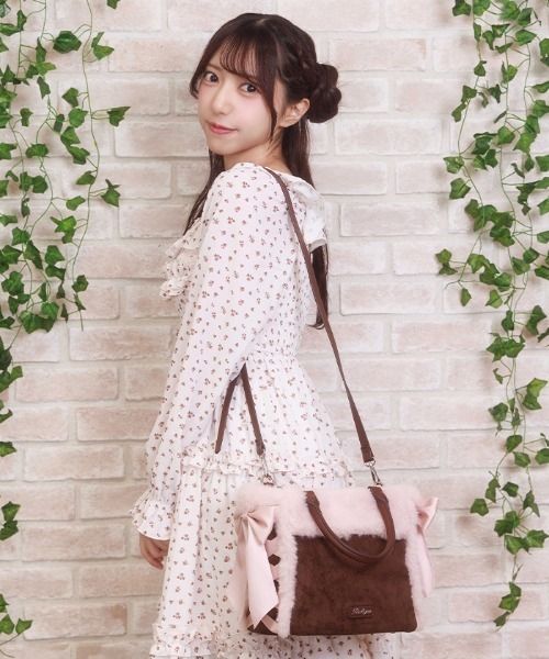 axes femme POETIQUE レースアップボストンバッグ　黒　スクバ風 axes femme｜レースアップボストンバッグ | Rakuten Fashion(楽天