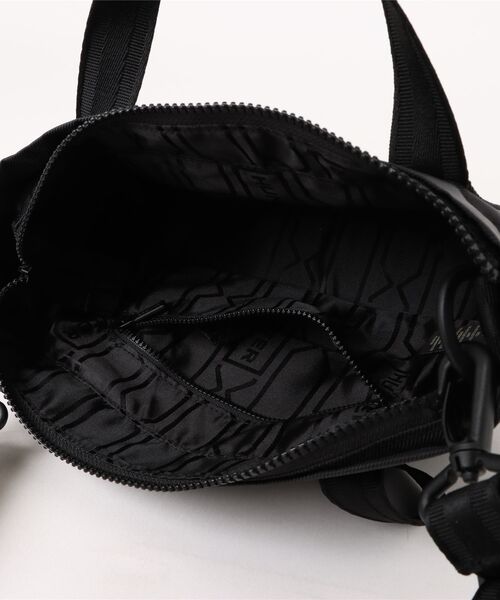 HUNTER(ハンター)の「【HUNTER】ハンター ORIGINAL ESSENTIAL MINI TOTE ミニトート ショルダーバッグ(ショルダーバッグ・レディース・ブラック/レッド/ネイビー/オリーブ・FREE)」の7枚目の写真