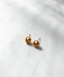コンパクトマットメタルノットピアス
