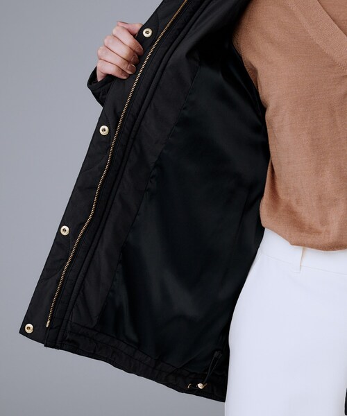 UNTITLED（アンタイトル）の「【軽量／洗える／ファスナー付き】中綿 キルトコート（その他アウター・レディース・ブラック/キャメル/アイボリー・04/03/02/01/00/42/50/48/46/44）」の10枚目の写真