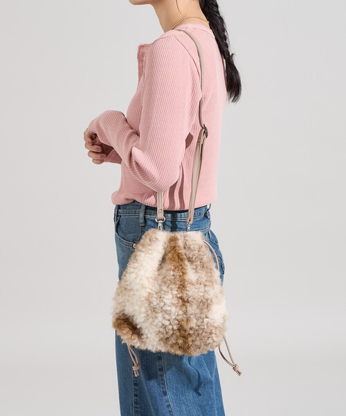 セール】2WAY フェイクファー巾着バッグ/ショルダーバッグ（ショルダー