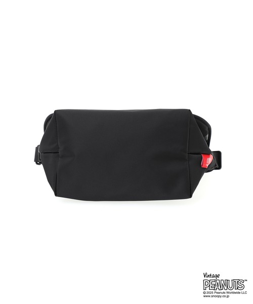 Manhattan Portage（マンハッタンポーテージ）の「NYLON MESSENGER BAG (XXS) FLIGHT NYLON BACKING BP W/DIV MGNT PEANUTS 25（メッセンジャーバッグ・レディース・ブラック・X-SMALL）」の10枚目の写真