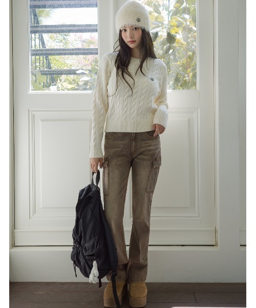 muahmuah(ムーアムーア)の「A'GEM/9 × .kom 『muah muah/ムーアムーア』 TWIST ROUND LOGO KNIT/ツイストラウンド ロゴニット(ニット/セーター・レディース・アイボリー/ブラウン/ネイビー・FREE)」の9枚目の写真