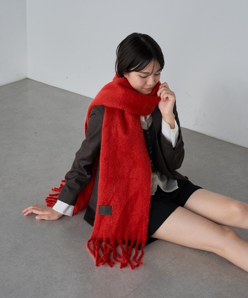 RAY CASSIN（レイカズン）の「レザーパッチマフラー（マフラー・レディース・チャコールグレー/ブルー/ホワイト/レッド・FREE）」の10枚目の写真