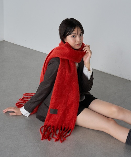 RAY CASSIN（レイカズン）の「レザーパッチマフラー（マフラー・レディース・チャコールグレー/ブルー/ホワイト/レッド・FREE）」の15枚目の写真