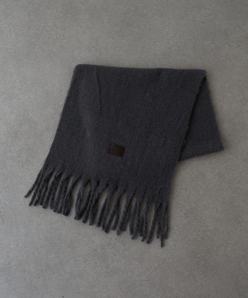 RAY CASSIN（レイカズン）の「レザーパッチマフラー（マフラー・レディース・チャコールグレー/ブルー/ホワイト/レッド・FREE）」の11枚目の写真