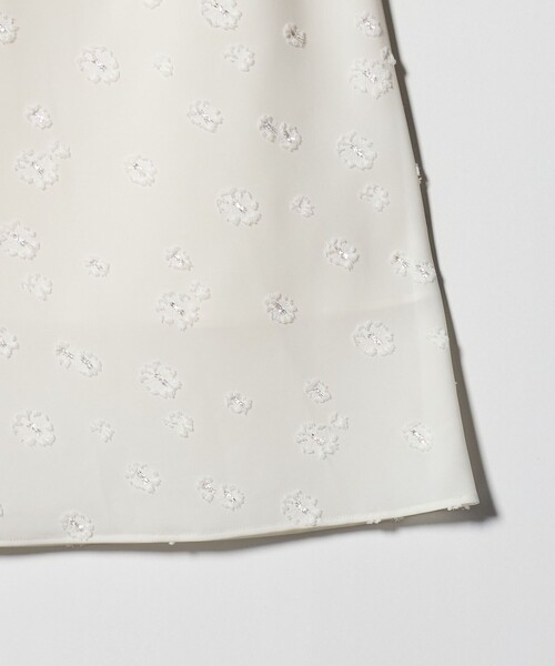 UNITED ARROWS(ユナイテッドアローズ)の「サテン フラワー ジャガード ロングスカート(スカート・レディース・ダークグレー/オフホワイト/ダークブラウン・38/36)」の20枚目の写真