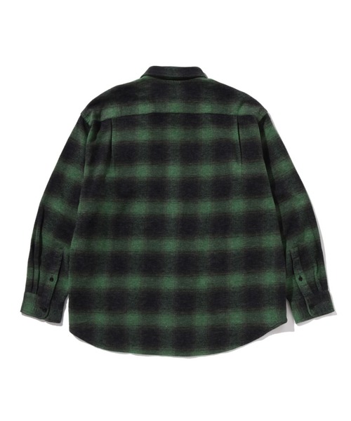 A BATHING APE（アベイシングエイプ）の「A BATHING APE LOGO OMBRE CHECK FLANNEL LS SHIRT（シャツ/ブラウス・メンズ・グリーン/レッド/ベージュ・LARGE/MEDIUM/XX-LARGE/SMALL/X-LARGE）」の5枚目の写真