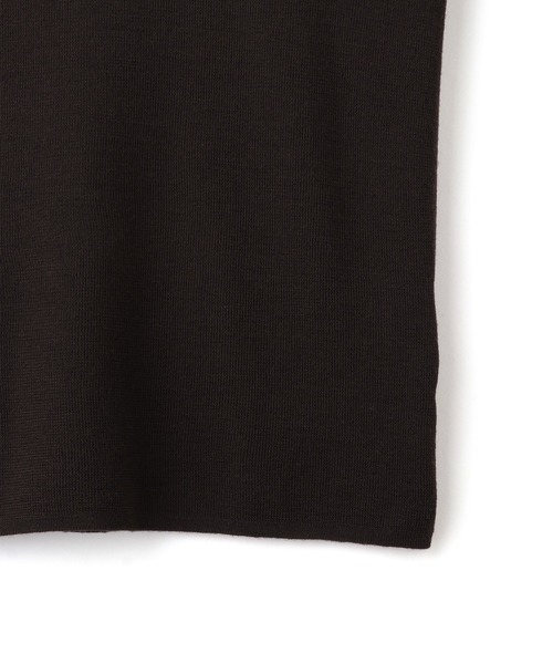 ADAM ET ROPE'（アダムエロペ）の「アンチピリングタートルフィットプルオーバー（ニット/セーター・レディース・ホワイト/ダークブラウン/チャコールグレー・FREE）」の8枚目の写真