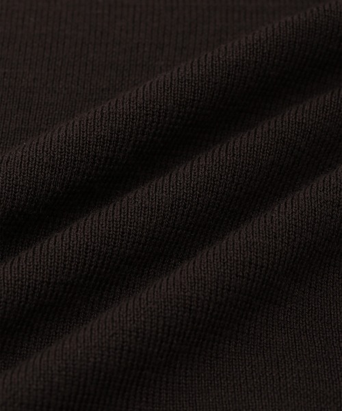 ADAM ET ROPE'（アダムエロペ）の「アンチピリングタートルフィットプルオーバー（ニット/セーター・レディース・ホワイト/ダークブラウン/チャコールグレー・FREE）」の11枚目の写真