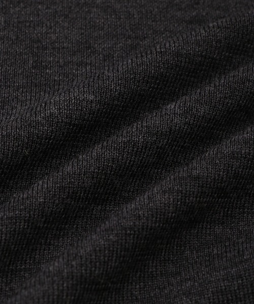 ADAM ET ROPE'（アダムエロペ）の「アンチピリングタートルフィットプルオーバー（ニット/セーター・レディース・ホワイト/ダークブラウン/チャコールグレー・FREE）」の13枚目の写真