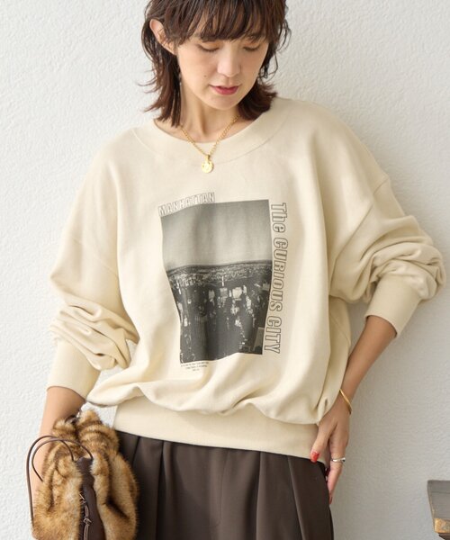 RIVE DROITE(リヴドロワ)の「【大人カジュアルに】2wayPhotoスウェット(Tシャツ/カットソー・レディース・ホワイト系その他/グレー・FREE)」の2枚目の写真