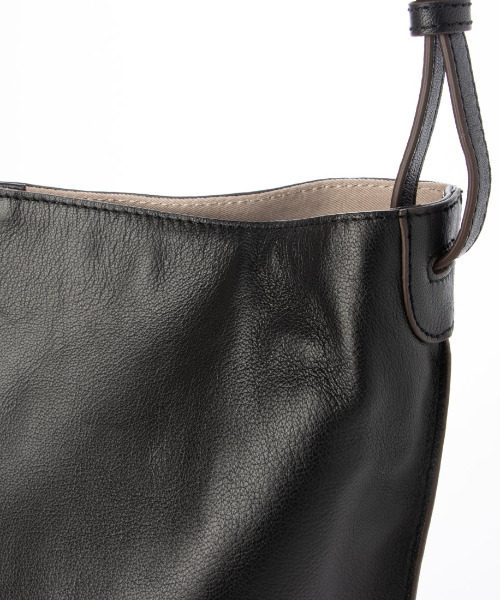 ATLANTA（アトランタ）の「アトランタ ATLANTA / やぎ革軽量ショルダーL（ショルダーバッグ・レディース・ベージュ/ブラック/ブルー・FREE）」の14枚目の写真