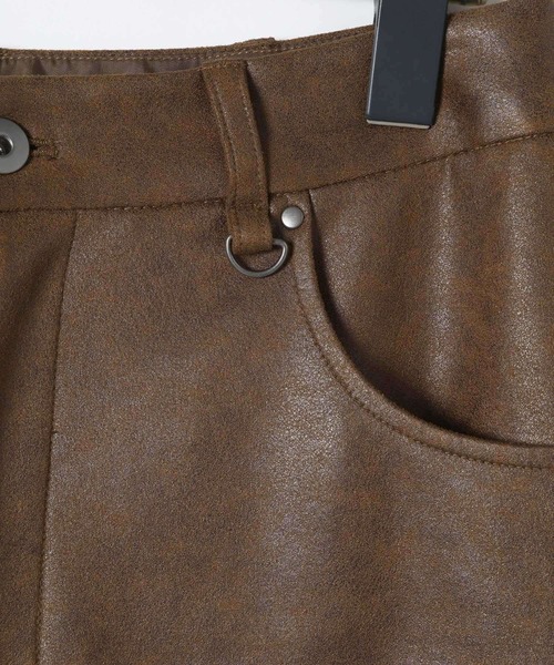 JEANASIS（ジーナシス）の「ヴィンテージレザーライクショートパンツ/606131（その他パンツ・レディース・ブラック/ブラウン・MEDIUM/SMALL）」の6枚目の写真