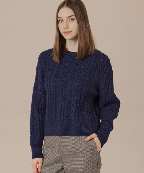 MACKINTOSH LONDON（マッキントッシュ ロンドン）の「【婦人画報11月号掲載】ブリリアントニットケーブルプルオーバー（ニット/セーター・レディース・オフホワイト/ワイン/グレー系その他/ネイビー・38）」の4枚目の写真