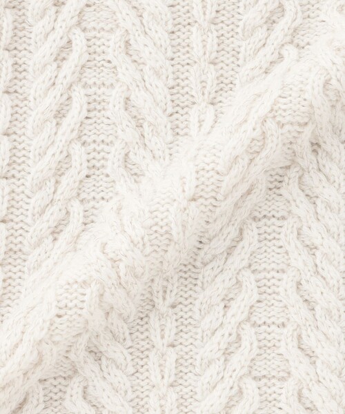 MACKINTOSH LONDON（マッキントッシュ ロンドン）の「【婦人画報11月号掲載】ブリリアントニットケーブルプルオーバー（ニット/セーター・レディース・オフホワイト/ワイン/グレー系その他/ネイビー・38）」の8枚目の写真