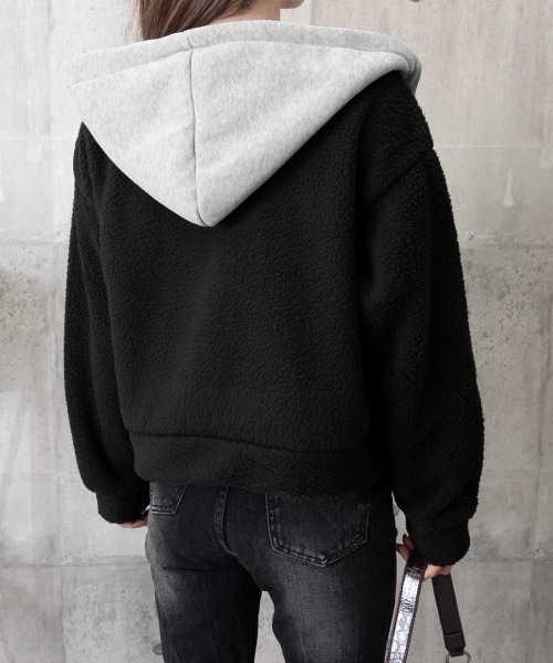 Miniministore(ミニミニストア)の「暖かいボアパーカー ジップアップブルゾン(パーカー・レディース・ブラック/アイボリー・FREE)」の5枚目の写真