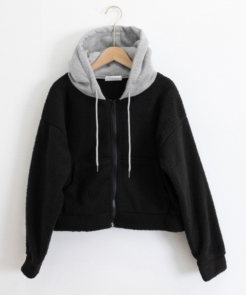 Miniministore(ミニミニストア)の「暖かいボアパーカー ジップアップブルゾン(パーカー・レディース・ブラック/アイボリー・FREE)」の7枚目の写真