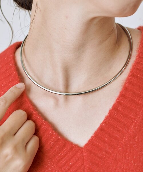 Jena espace merveilleux(ジェナ エスパスメルヴェイユ)の「ラウンドネックカフ(リング・レディース・ゴールド/シルバー・FREE)」の4枚目の写真