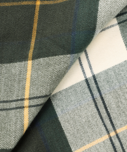 Spick & Span(スピックアンドスパン)の「Barbour/バブアー チェックマフラー(マフラー・レディース・ベージュ/グリーン系その他/グリーン・FREE)」の19枚目の写真