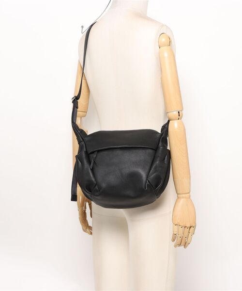 A_W(アウ)の「MILITALY SHOULDER M ショルダーバッグ メンズ 革 レザー AB-013(ショルダーバッグ・メンズ・ブラック/ブラウン・FREE)」の6枚目の写真