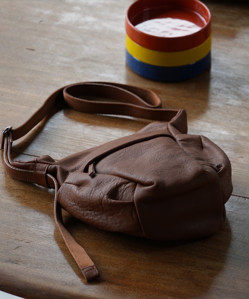 A_W(アウ)の「MILITALY SHOULDER M ショルダーバッグ メンズ 革 レザー AB-013(ショルダーバッグ・メンズ・ブラック/ブラウン・FREE)」の12枚目の写真
