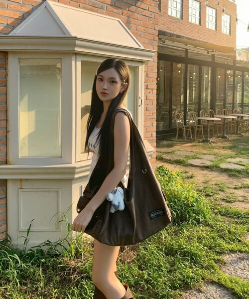 BLACKPURPLE（ブラックパープル）の「マックスポート ビキ バッグ MaxxPort Vicky Bag_BROWN（ショルダーバッグ・レディース・ブラウン・FREE）」の11枚目の写真