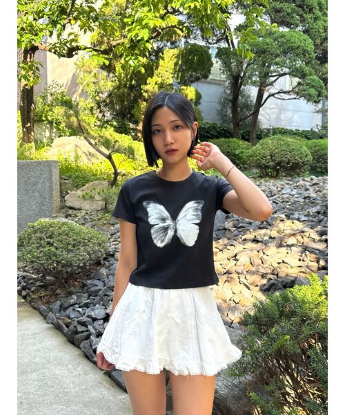 NICK&NICOLE(ニックアンドニコール)の「BUTTERFLY SOFT COLORING CROP TOP_BLACK WHITE(Tシャツ/カットソー・レディース・その他・FREE)」の8枚目の写真
