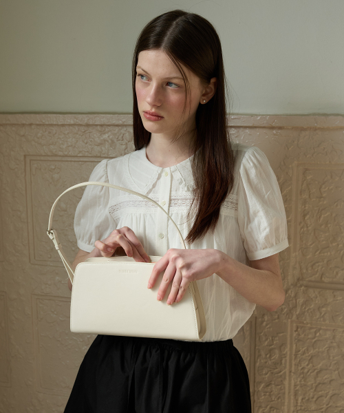 TTUDEMENT(トュードメント)の「GLOSSY MINI TOTE WHITE(トートバッグ・レディース・その他・FREE)」の4枚目の写真