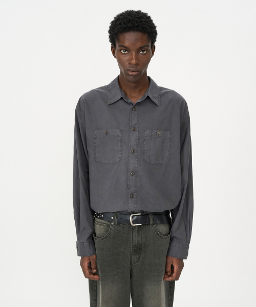 INSILENCE(インサイロンス)の「ガーメントダイ ワークシャツ チャコール(シャツ/ブラウス・レディース・その他・SMALL/MEDIUM/LARGE)」の1枚目の写真