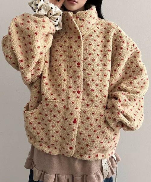 ViViDAY（ビビデー）の「ハート柄もこもこボアブルゾン（ブルゾン・レディース・ブラウン/ダークグレー/アイボリー/オフホワイト・M）」の15枚目の写真