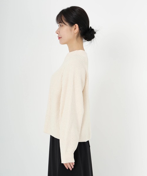 STRAWBERRY-FIELDS（ストロベリーフィールズ）の「コディシェニール_ベロアライクモックネックニット（ニット/セーター・レディース・オフホワイト/モカ/ブラック・2）」の5枚目の写真