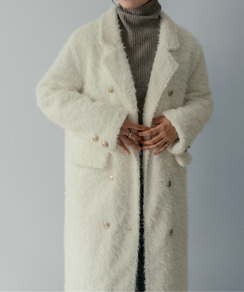 on:nue(オンニュ)の「【on:nue】フリンジシャギーロングチェスターコート(チェスターコート・レディース・イエロー/ホワイト/ブラック・FREE)」の1枚目の写真