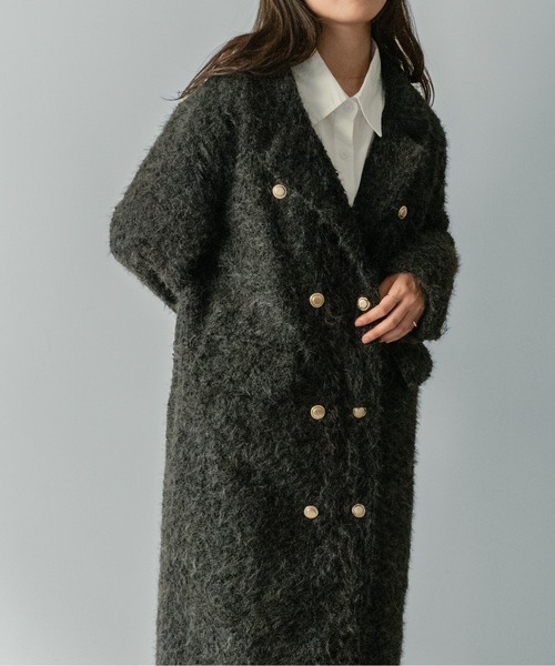 on:nue(オンニュ)の「【on:nue】フリンジシャギーロングチェスターコート(チェスターコート・レディース・イエロー/ホワイト/ブラック・FREE)」の8枚目の写真