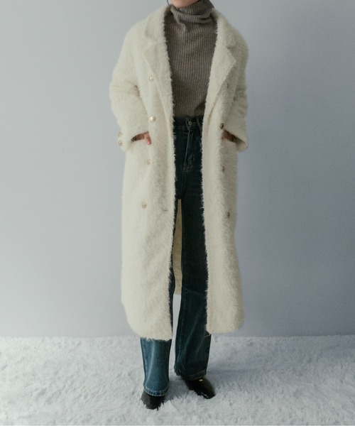 on:nue(オンニュ)の「【on:nue】フリンジシャギーロングチェスターコート(チェスターコート・レディース・イエロー/ホワイト/ブラック・FREE)」の12枚目の写真