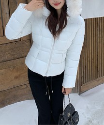 LUCPY（ラクピー）の「ボリュームエコファーフードショートコート（ダウンジャケット/コート）」