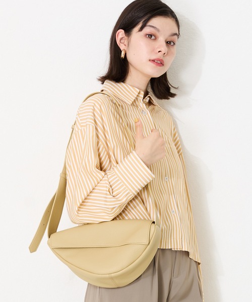 MISCH MASCH（ミッシュマッシュ）の「ソフトレザーボディーバッグ（ショルダーバッグ・レディース・ブラック/ホワイト/イエロー・ﾌﾘ-）」の16枚目の写真