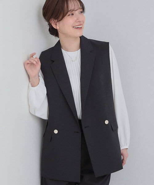 SHOO・LA・RUE（シューラルー）の「【セットアップ可/S-LL/洗濯機可】サッと羽織ってこなれ見え ダブルブレストジレ（ベスト・レディース・ライトグレー/ネイビー・04/03/02/01）」の2枚目の写真