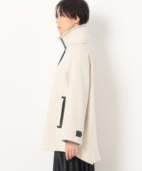 K.T KIYOKO TAKASE(キヨコタカセ)の「〔 Sサイズ 〕 アンゴラウール Aラインショートコート(その他アウター・レディース・ブラック・5号)」の2枚目の写真