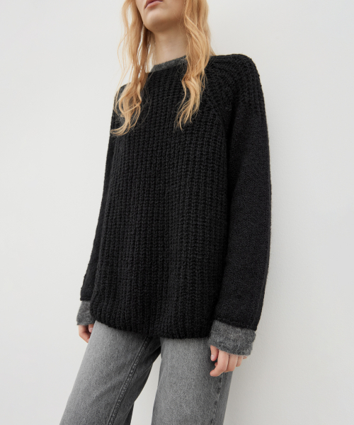 LEVAR(レバー)の「Hairy Loose-Fit Knit - Black(ニット/セーター・レディース・ブラック・FREE)」の4枚目の写真
