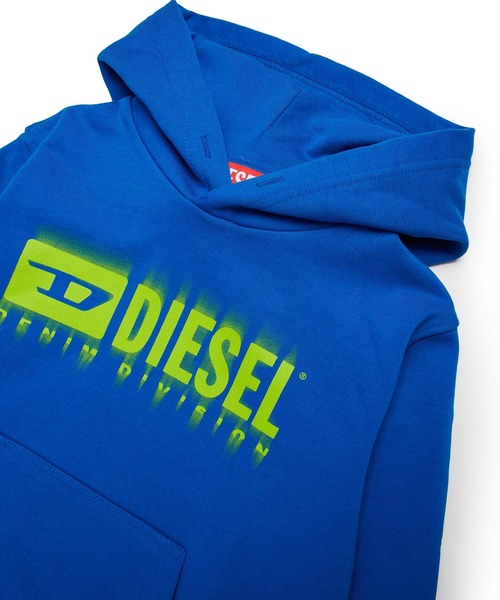 DIESEL KIDS(ディーゼルキッズ)の「DIESEL(ディーゼル)Kids & Junior ブランドロゴフーディーパーカー(パーカー・キッズ・ブルー/ブラック×レッド/ホワイト/イエロー・4Y/6Y/10Y/12Y/16Y/8Y/14Y)」の8枚目の写真